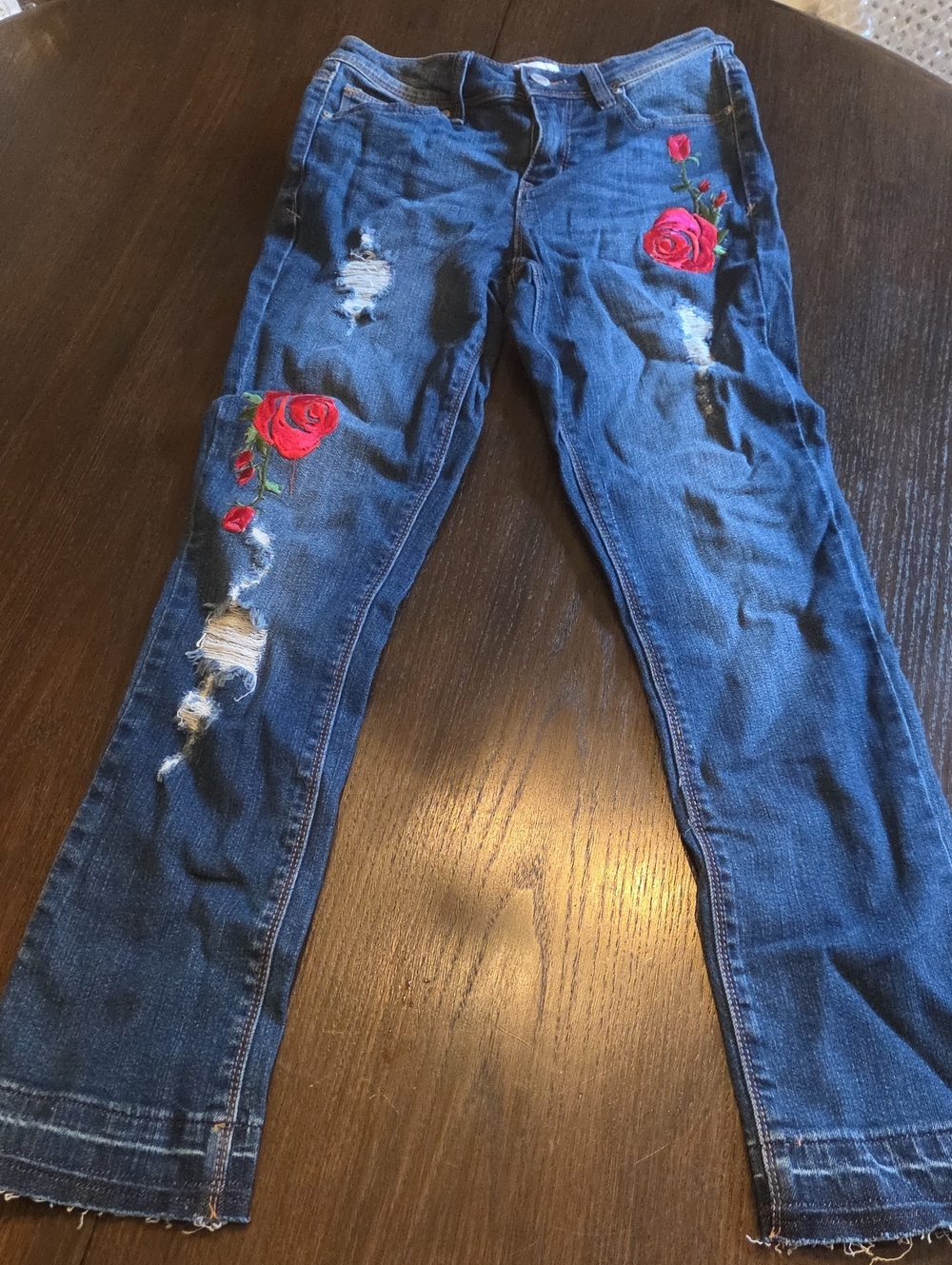 Women’s Dark Blue Skinny Jeans with Red Rose Embroidery